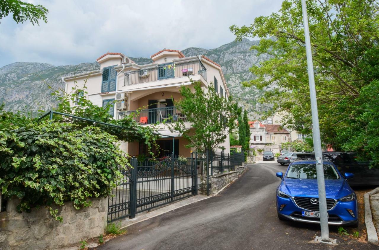 Apartment Radulovic Kotor Exteriör bild