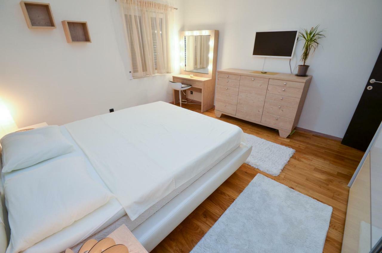 Apartment Radulovic Kotor Exteriör bild